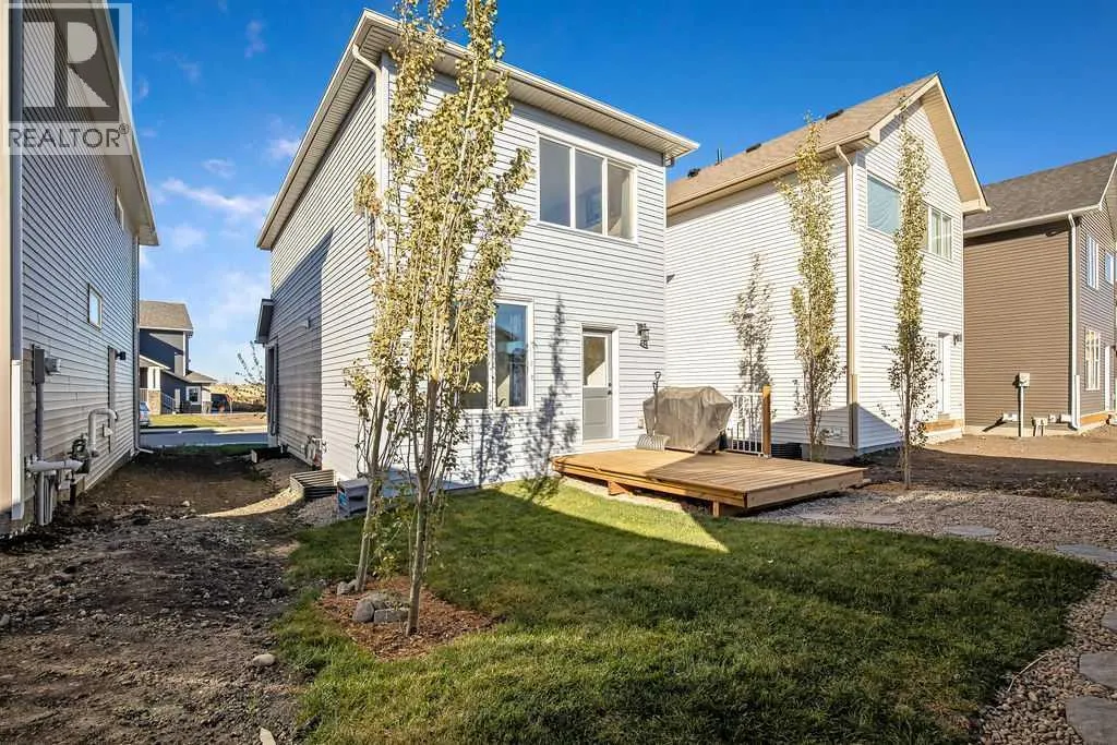 325 Ellen Park