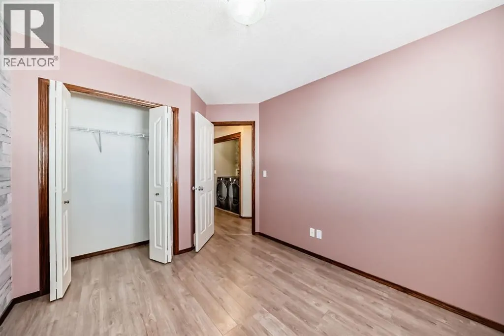 66 Cranberry Place SE