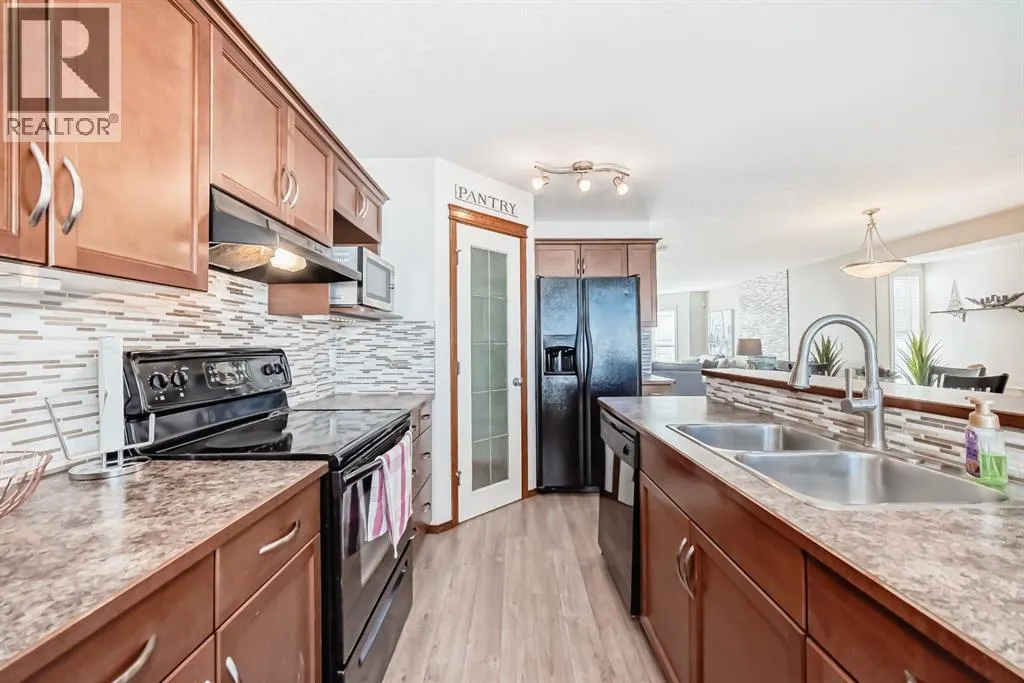 66 Cranberry Place SE