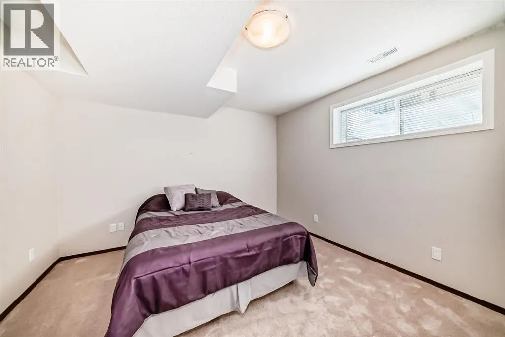 66 Cranberry Place SE