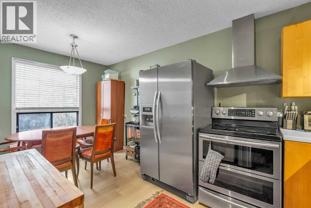 232 Abadan Place NE