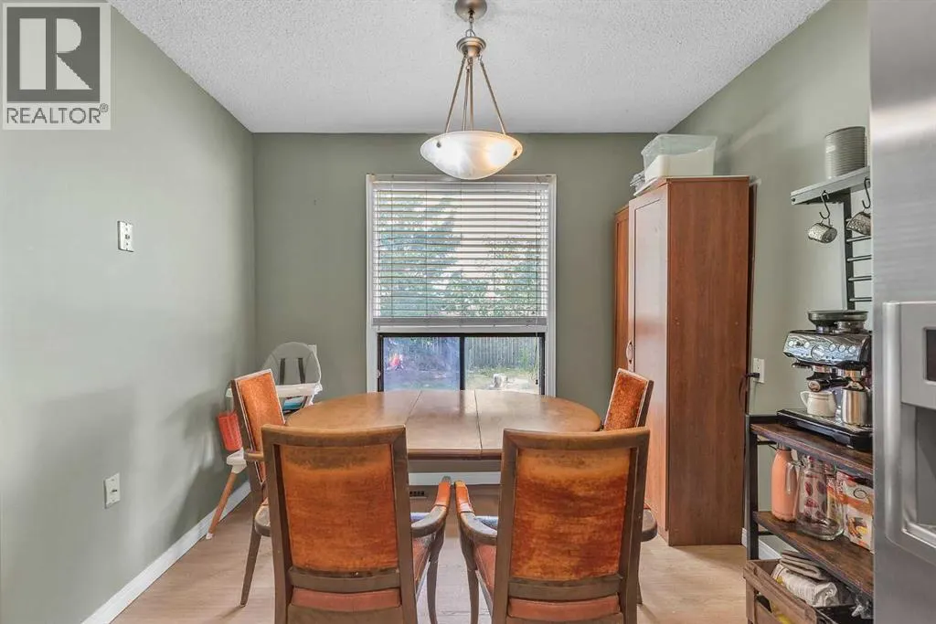 232 Abadan Place NE