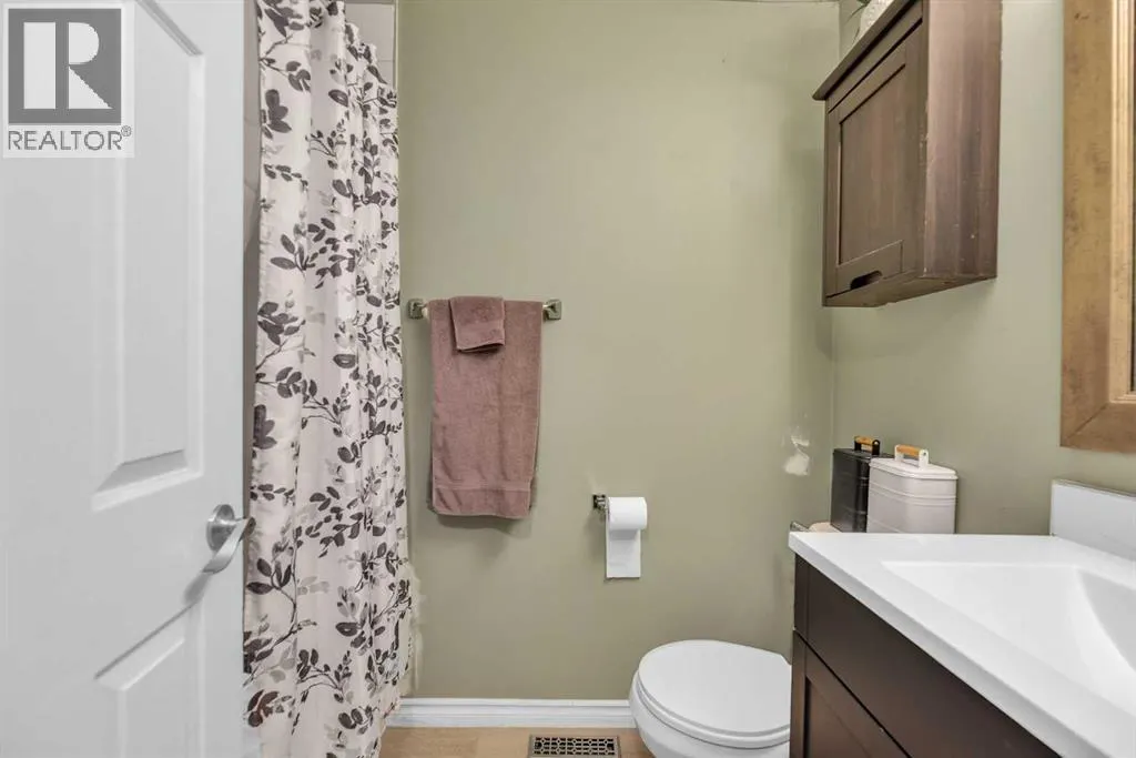 232 Abadan Place NE
