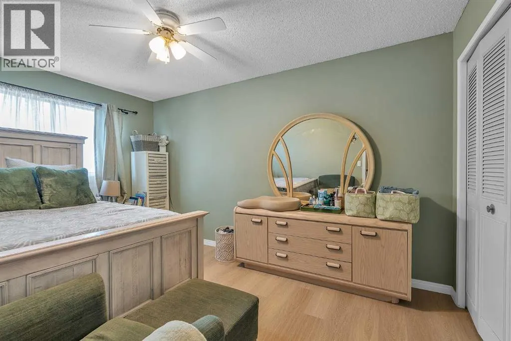 232 Abadan Place NE