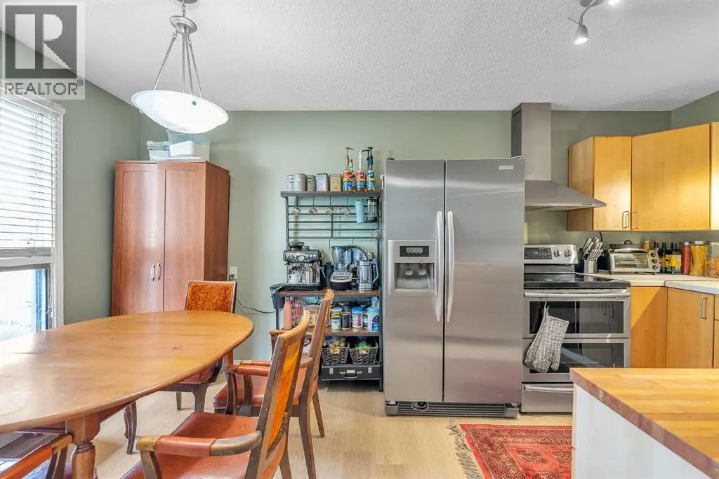 232 Abadan Place NE