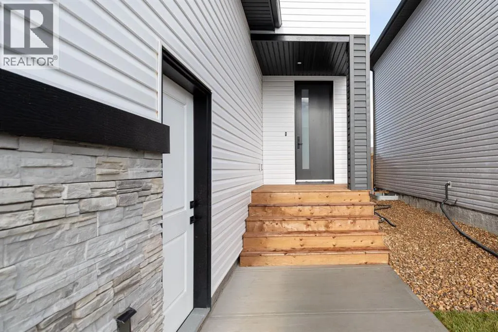 123 Athabasca Crescent