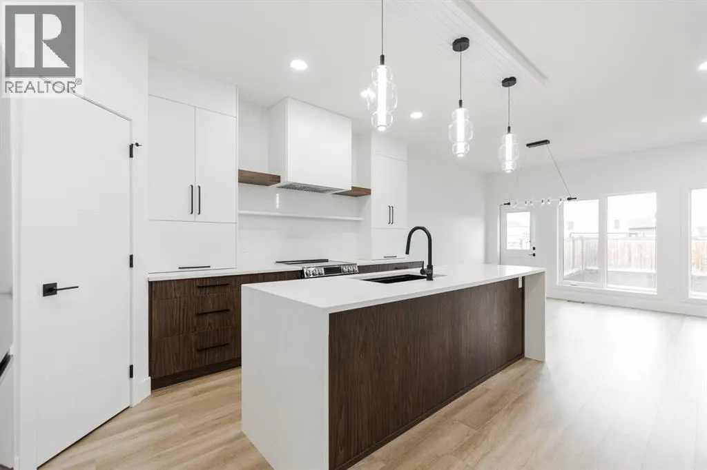 123 Athabasca Crescent