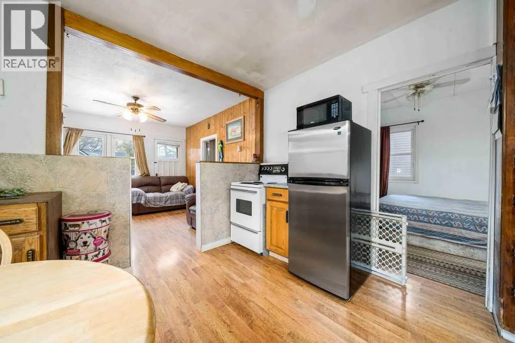 619 Industrial Avenue SE