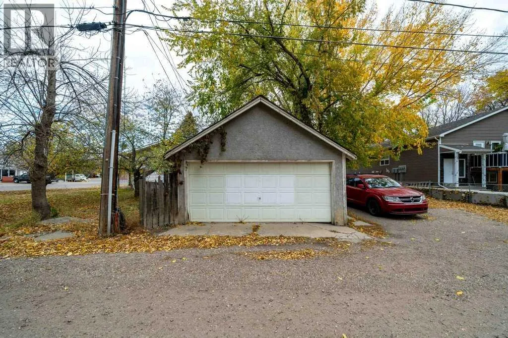 619 Industrial Avenue SE