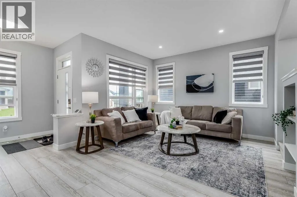 1037 Chinook Gate Heath SW