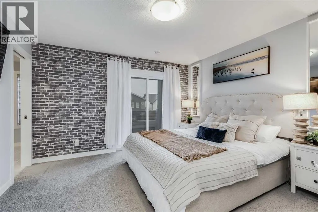 1037 Chinook Gate Heath SW