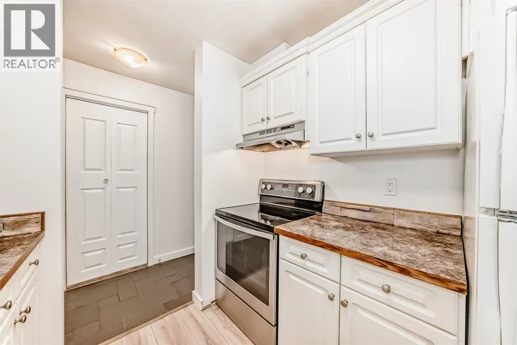 3307, 393 Patterson Hill SW