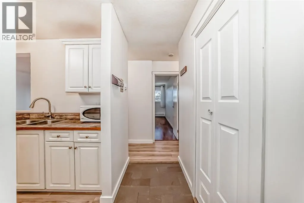3307, 393 Patterson Hill SW