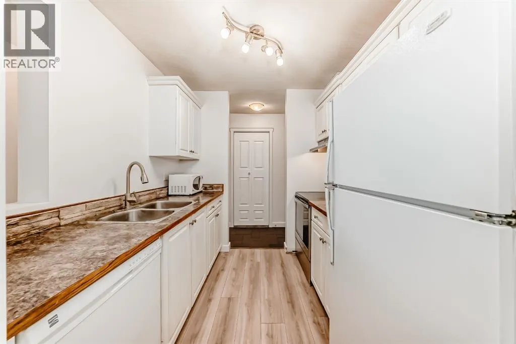 3307, 393 Patterson Hill SW