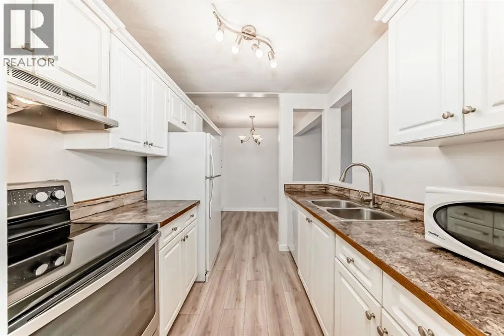 3307, 393 Patterson Hill SW
