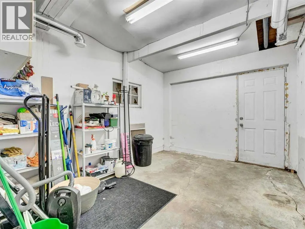 339 North Railway Street SE