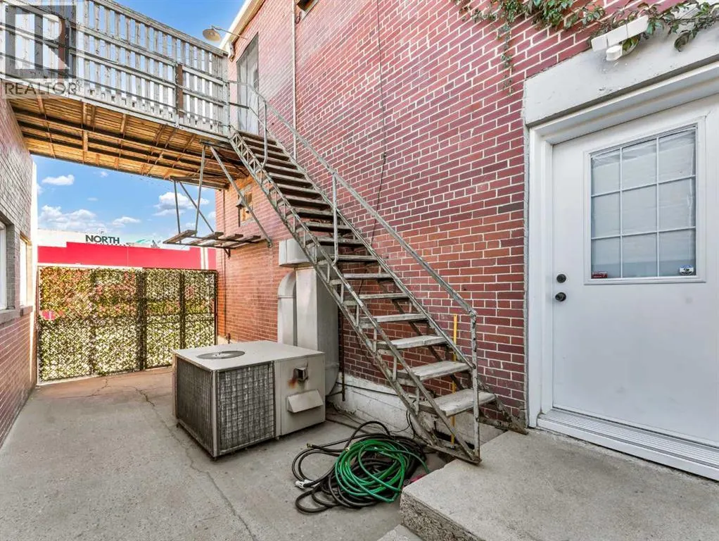 339 North Railway Street SE