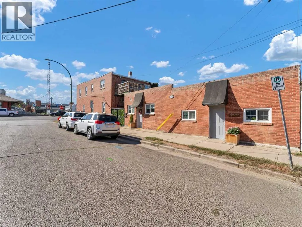 339 North Railway Street SE