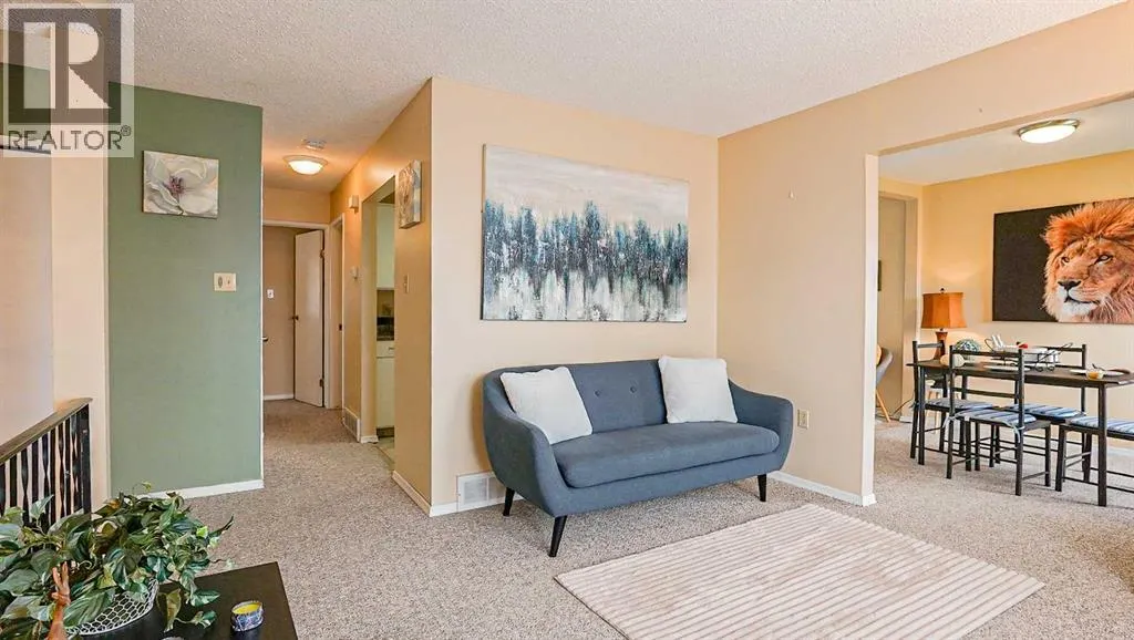 90 Simpson Crescent SE