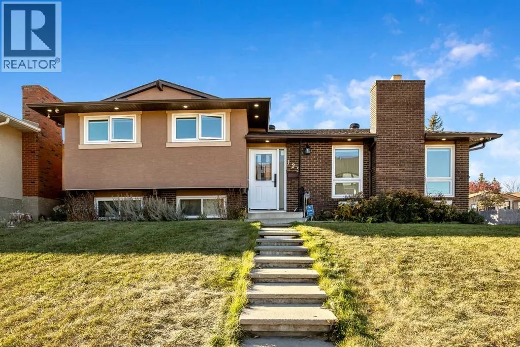 123 Pinemill Way NE