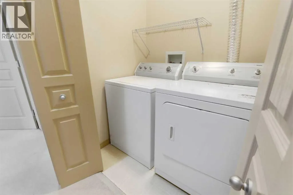 3107, Lake Fraser Court SE