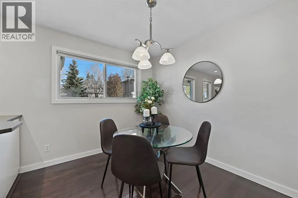 571 Killarney Glen Court SW