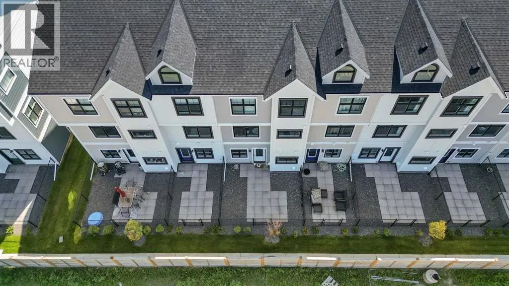 157 Les Jardins Park SE