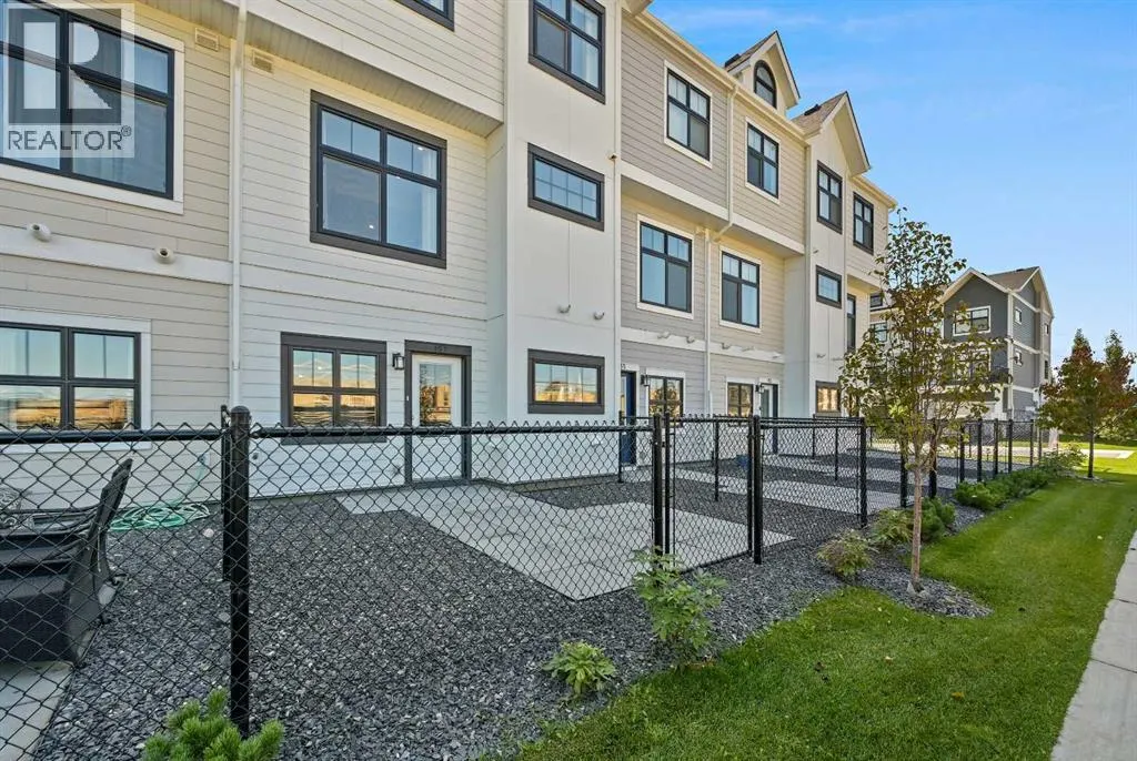 157 Les Jardins Park SE