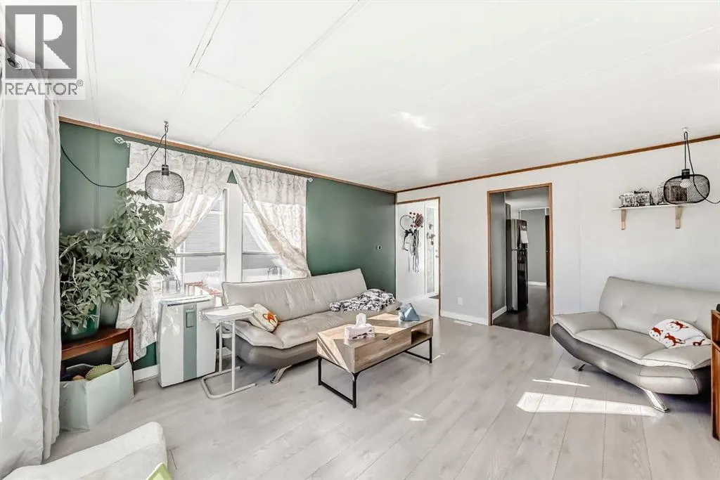 11, 649 Main Street N