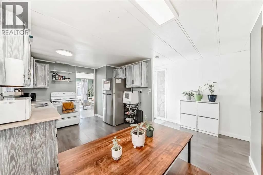 11, 649 Main Street N