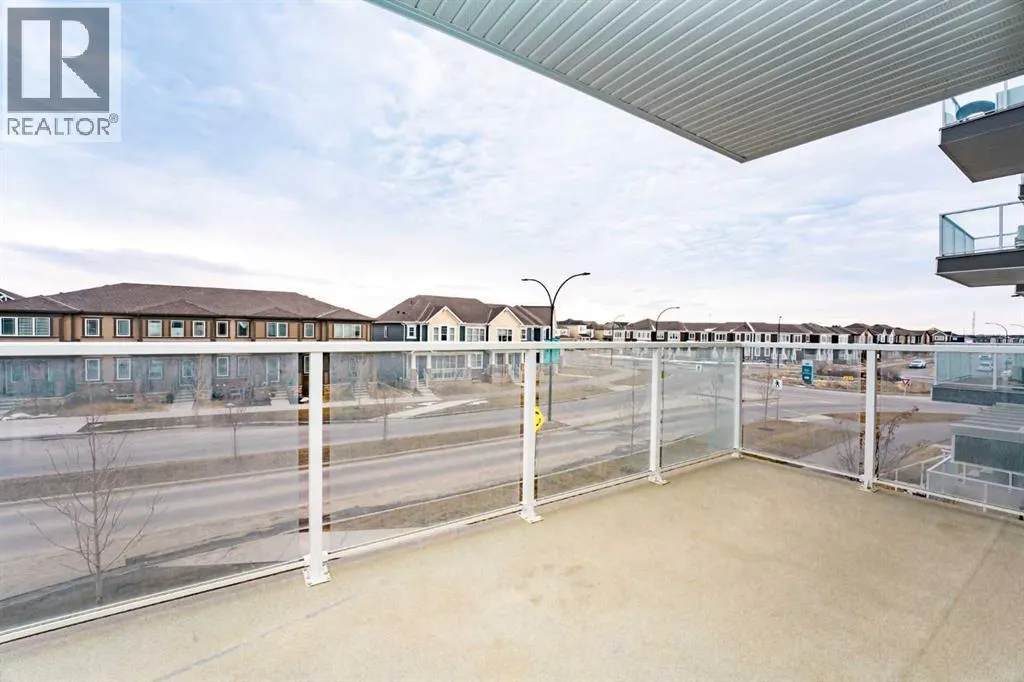 215, 40 Carrington Plaza NW