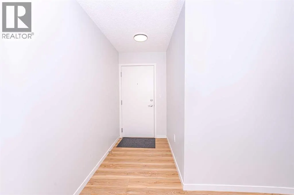 215, 40 Carrington Plaza NW