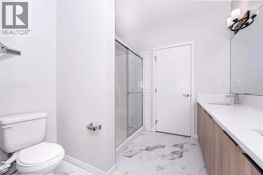215, 40 Carrington Plaza NW