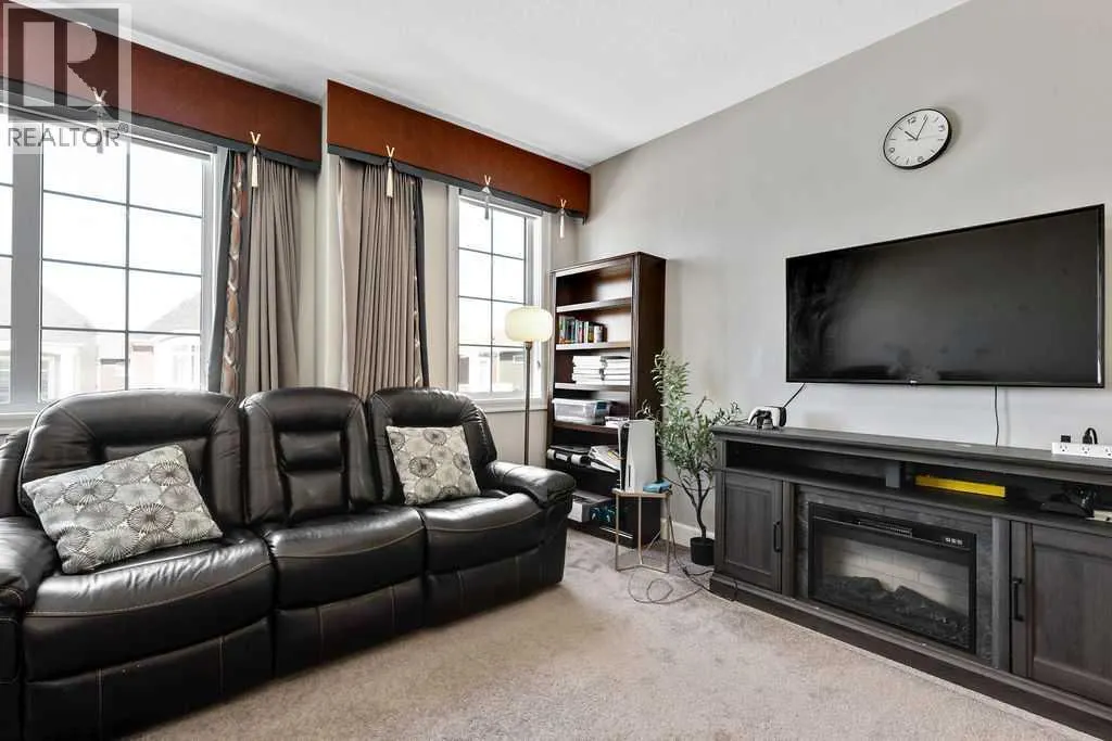 165 Carrington Close NW