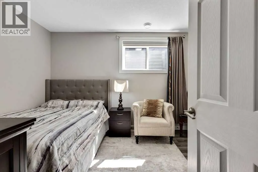 165 Carrington Close NW