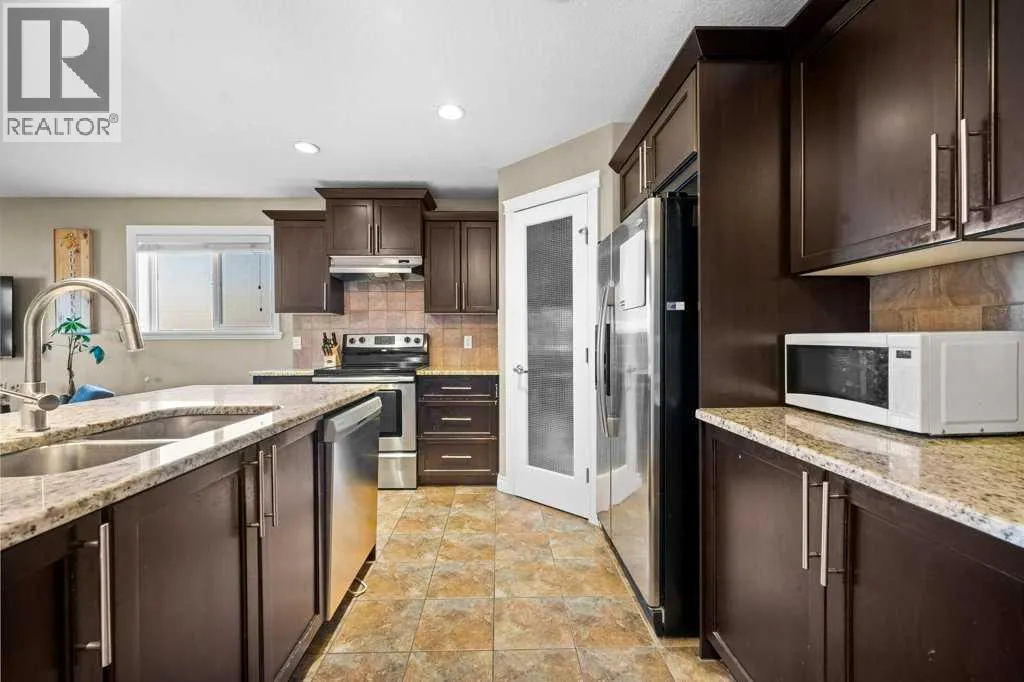 201, 1920 26 Street SW