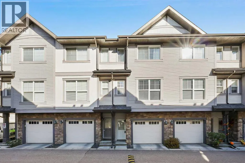 68 New Brighton Point SE
