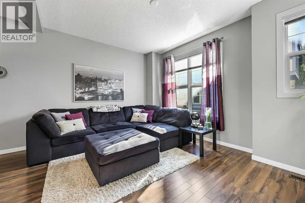 68 New Brighton Point SE