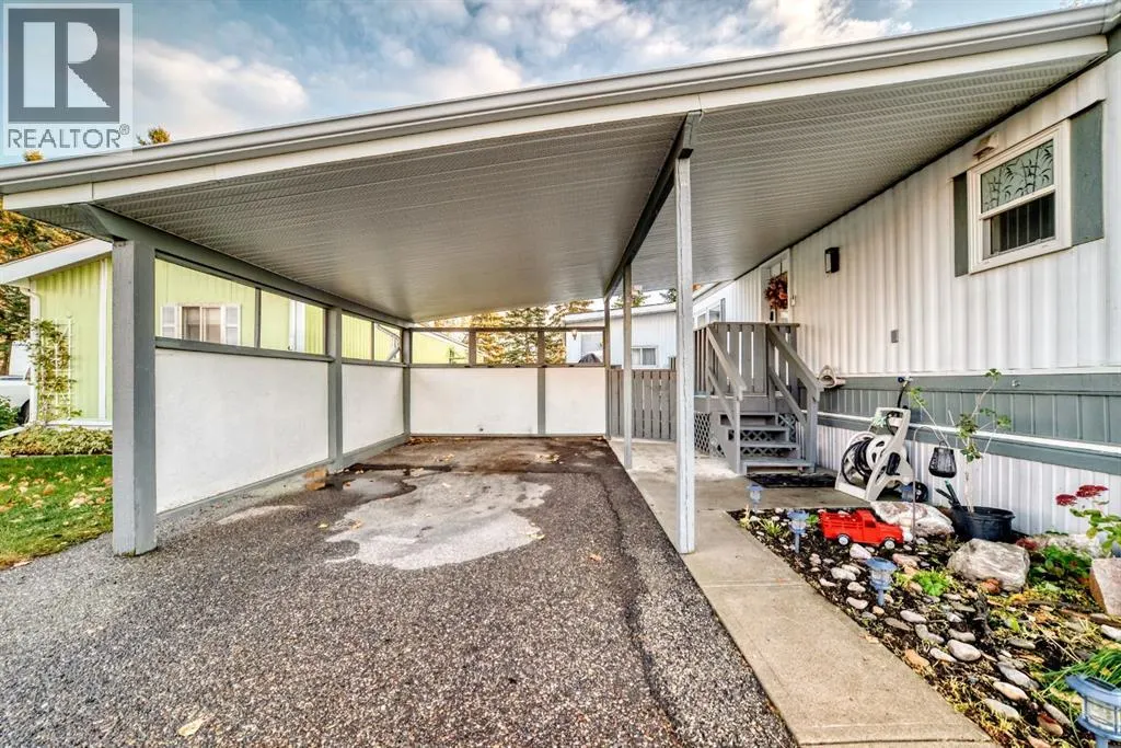 119 Home Bay SE