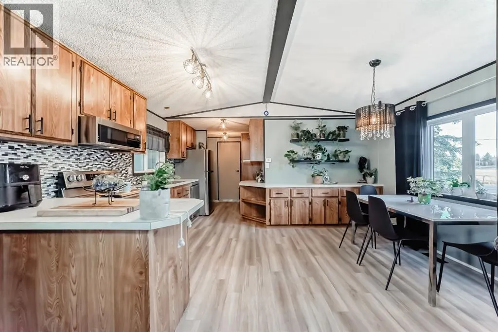 119 Home Bay SE