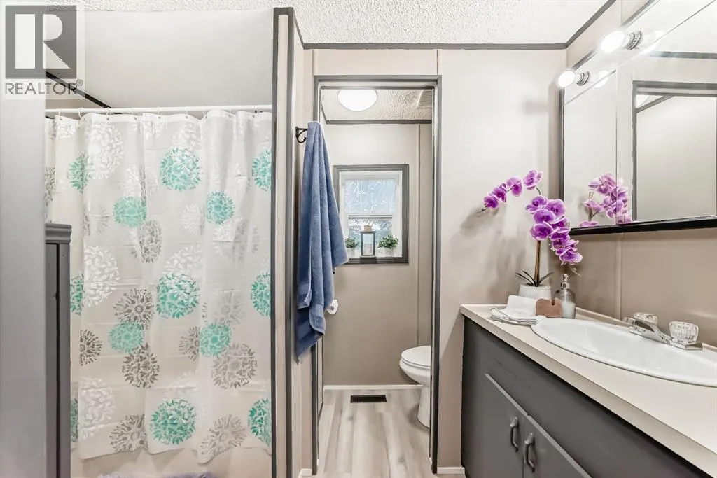 119 Home Bay SE