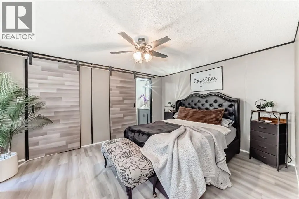 119 Home Bay SE
