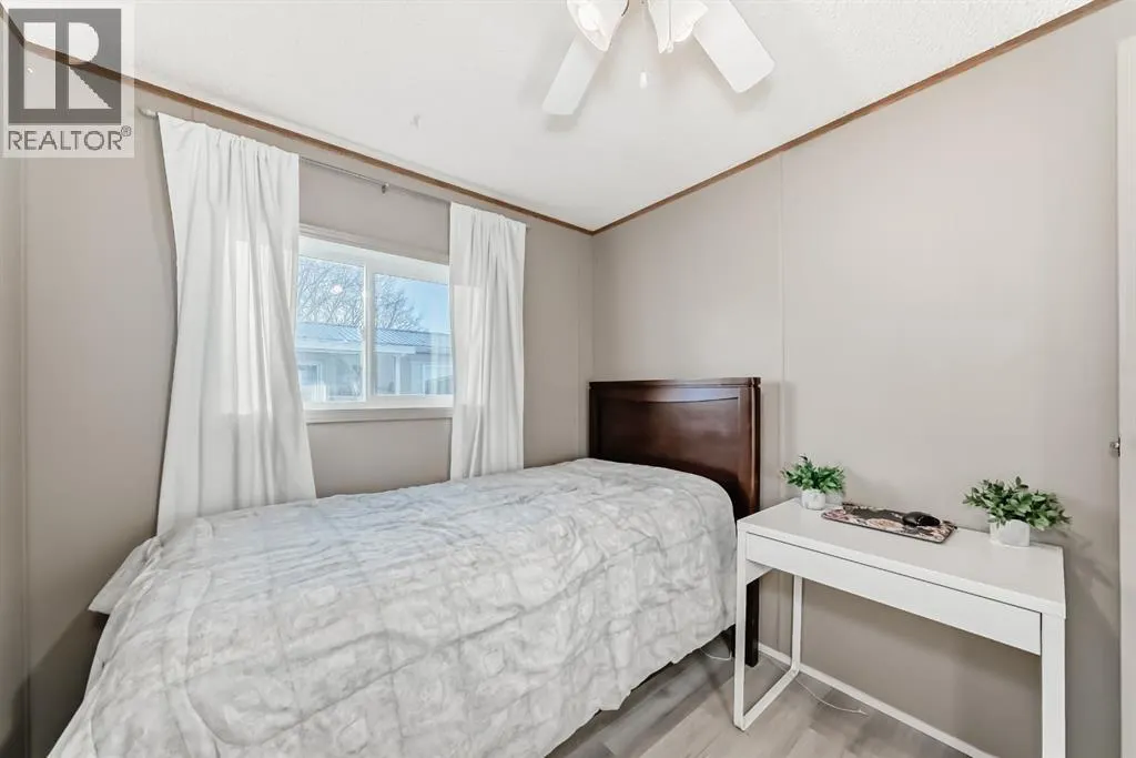 119 Home Bay SE