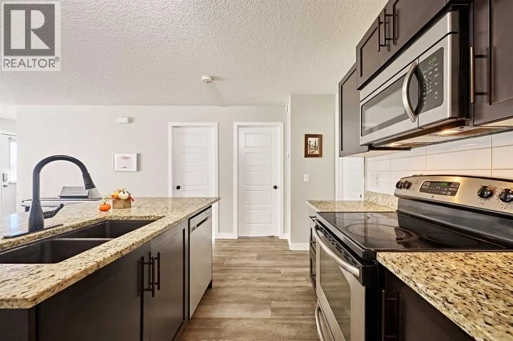 7101, 2781 Chinook Winds Drive SW