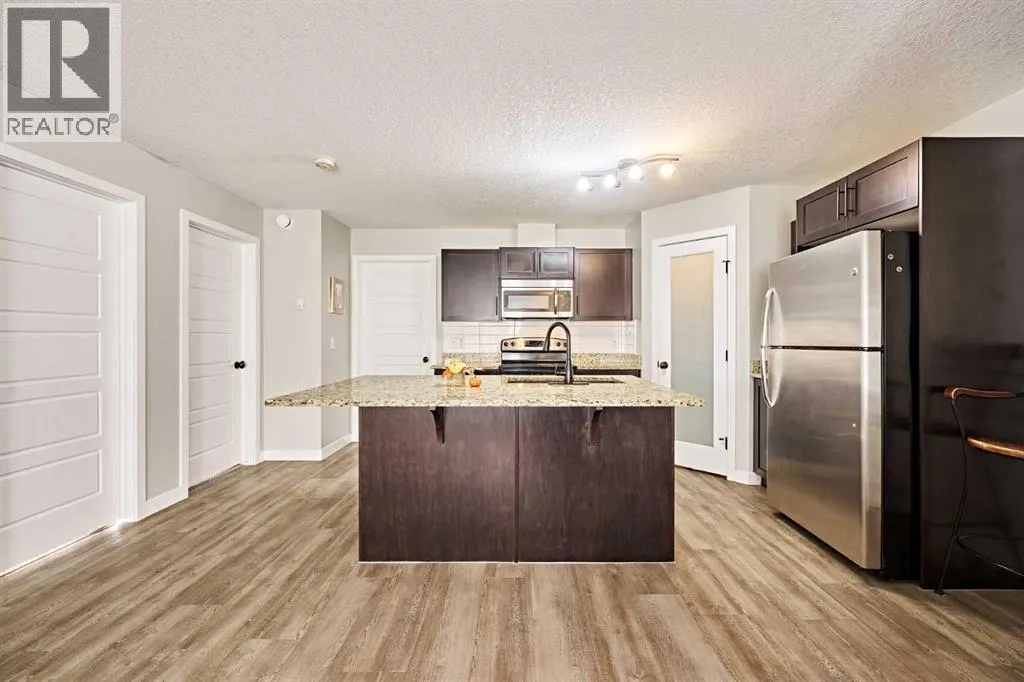 7101, 2781 Chinook Winds Drive SW