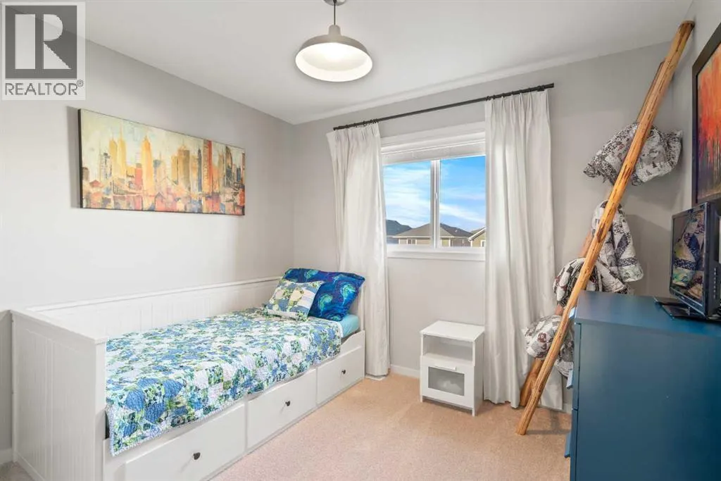 219 River Heights Green