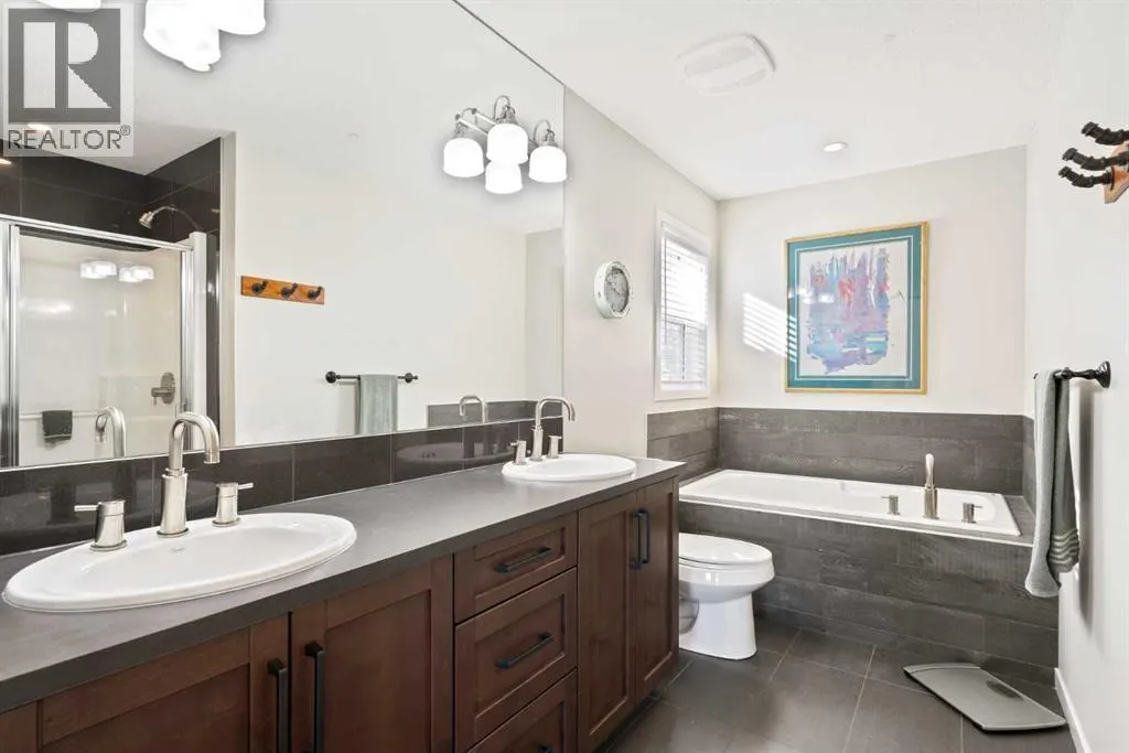 219 River Heights Green