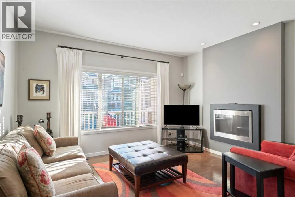 219 River Heights Green