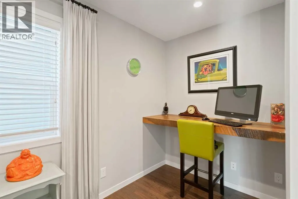 219 River Heights Green