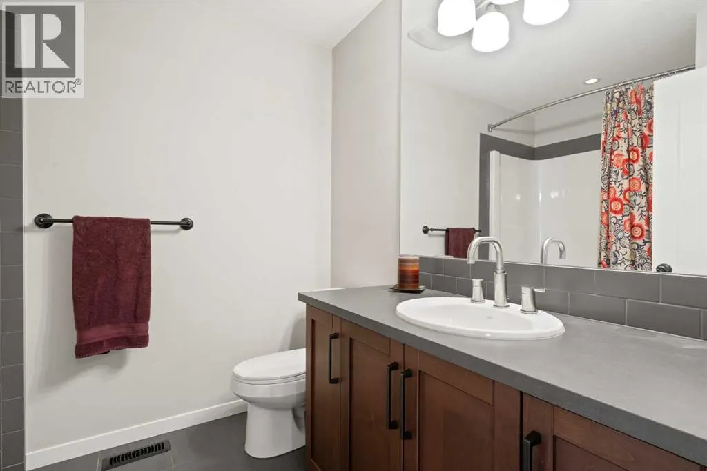 219 River Heights Green